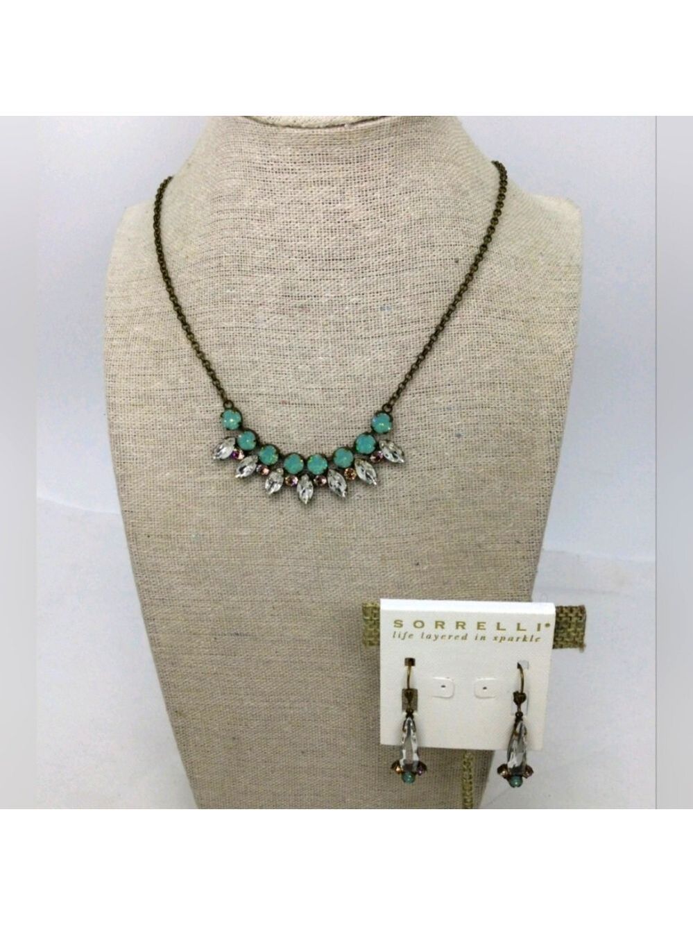 NWT Sorrelli Mixed Color Crystal Necklace & Earrings Set 16"-18" EUC